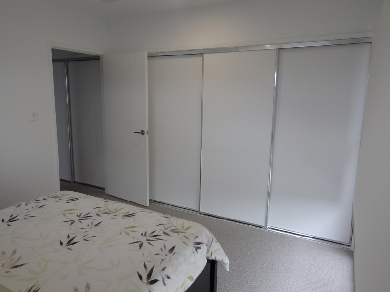 1/9 Clinton Street, Labrador QLD 4215