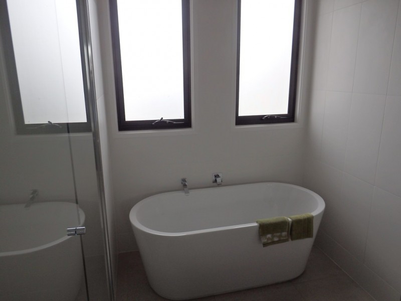 1/9 Clinton Street, Labrador QLD 4215