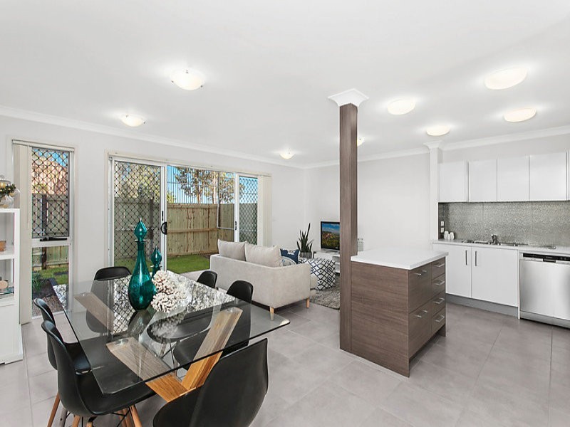 15/490 Pine Ridge Road, Coombabah QLD 4216