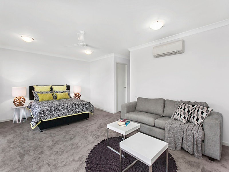 15/490 Pine Ridge Road, Coombabah QLD 4216