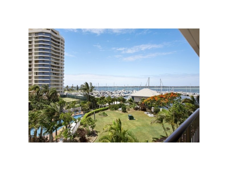 8/17 Bayview Street, Runaway Bay QLD 4216