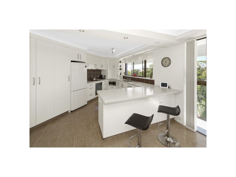 8/17 Bayview Street, Runaway Bay QLD 4216