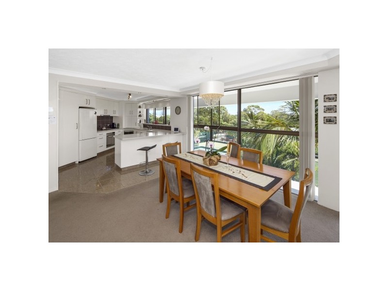 8/17 Bayview Street, Runaway Bay QLD 4216