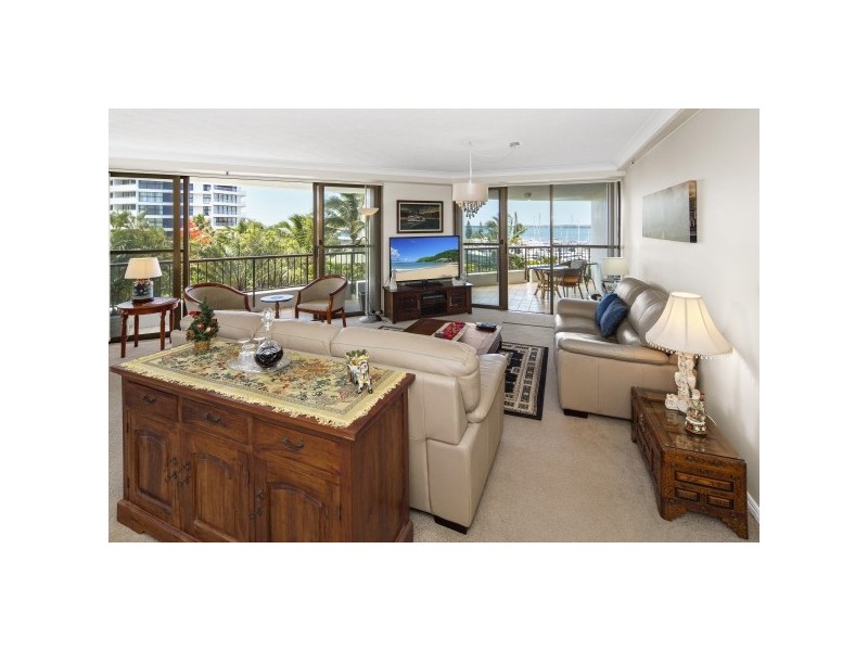 8/17 Bayview Street, Runaway Bay QLD 4216