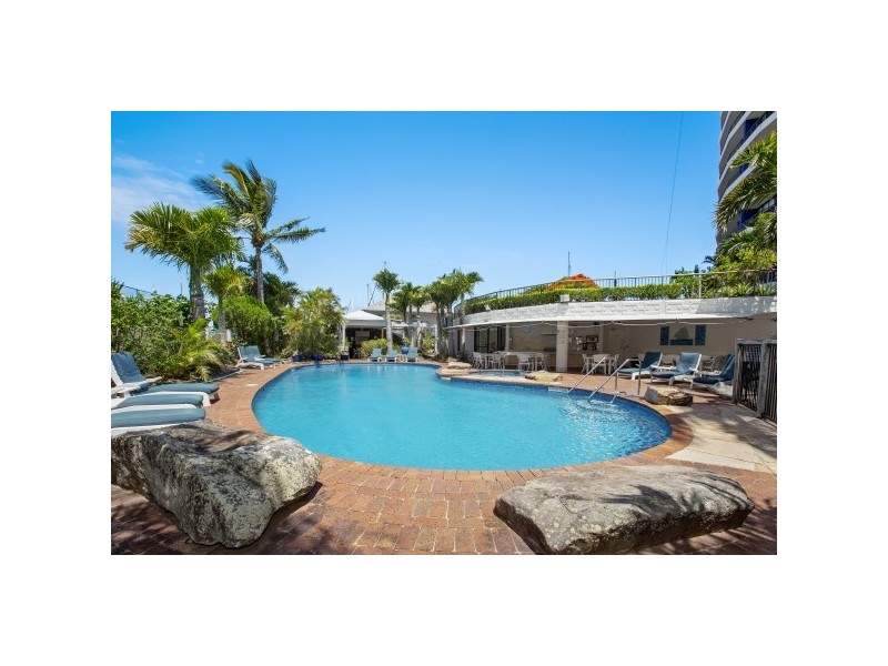 8/17 Bayview Street, Runaway Bay QLD 4216