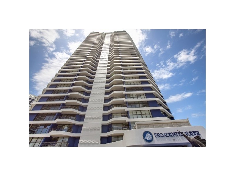 8/17 Bayview Street, Runaway Bay QLD 4216