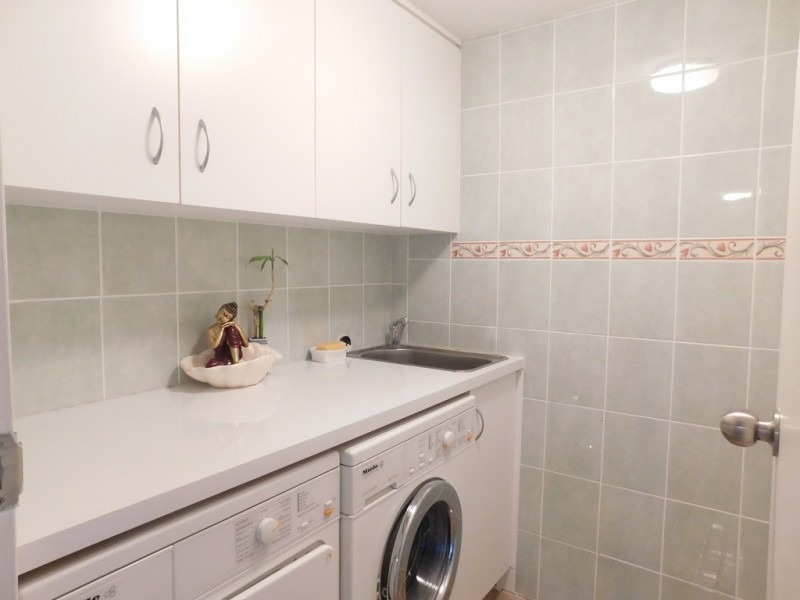 8/17 Bayview Street, Runaway Bay QLD 4216