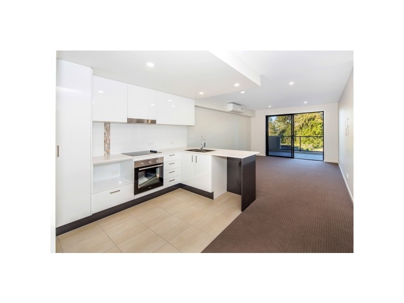 304/35 Halcyon Way, Hope Island QLD 4212