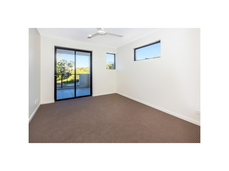 304/35 Halcyon Way, Hope Island QLD 4212