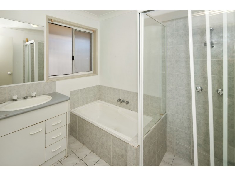 9 Fairweather Drive, Parkwood QLD 4214