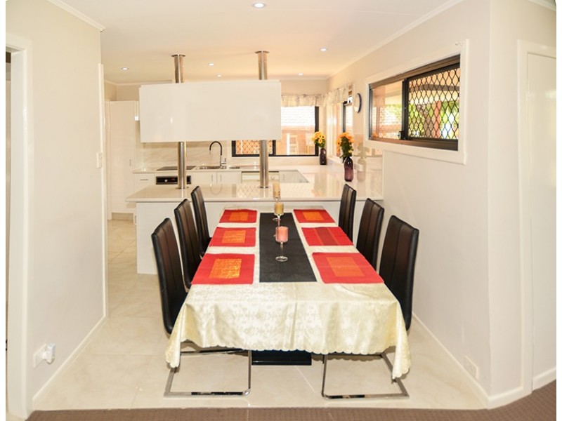 22 Reynolds Avenue, Labrador QLD 4215