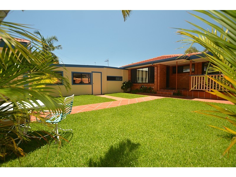 22 Reynolds Avenue, Labrador QLD 4215