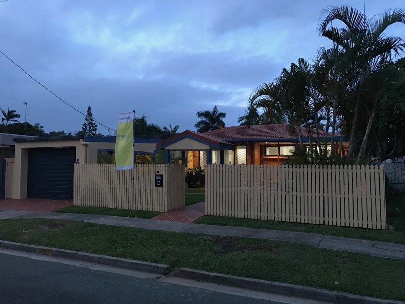 22 Reynolds Avenue, Labrador QLD 4215