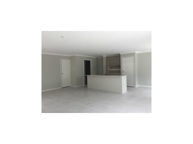 Pacific Pines QLD 4211