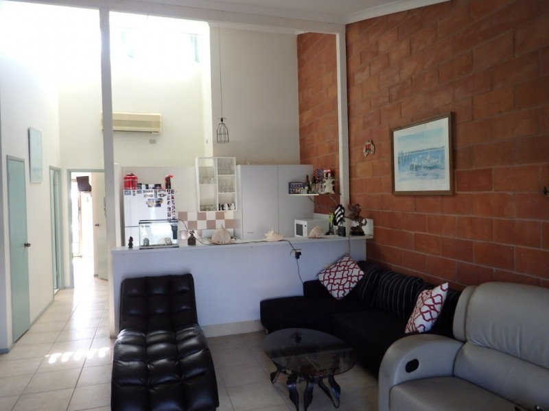 7/111 Little Usher Avenue, Labrador QLD 4215