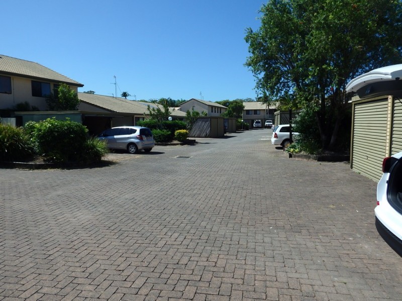 7/111 Little Usher Avenue, Labrador QLD 4215