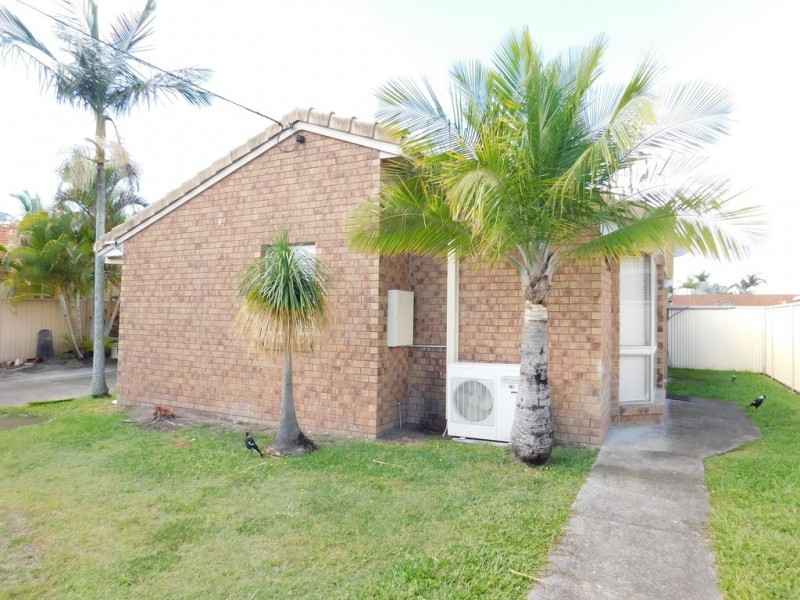 1/138 Whiting Street, Labrador QLD 4215