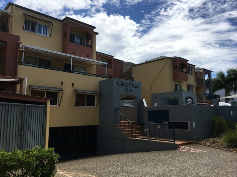 3/10-14 Purli Street, Chevron Island QLD 4217