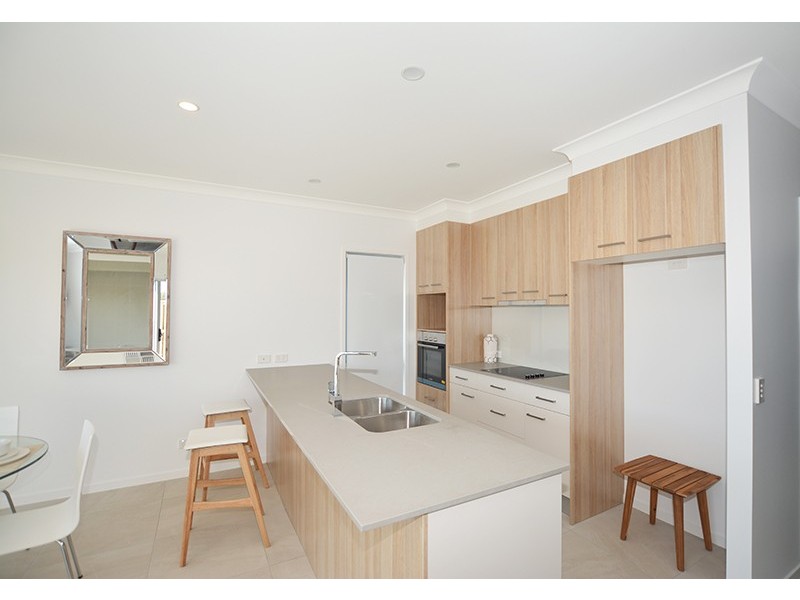 11/156 Marina Quays Boulevard, Hope Island QLD 4212