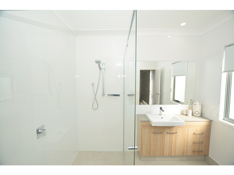 11/156 Marina Quays Boulevard, Hope Island QLD 4212