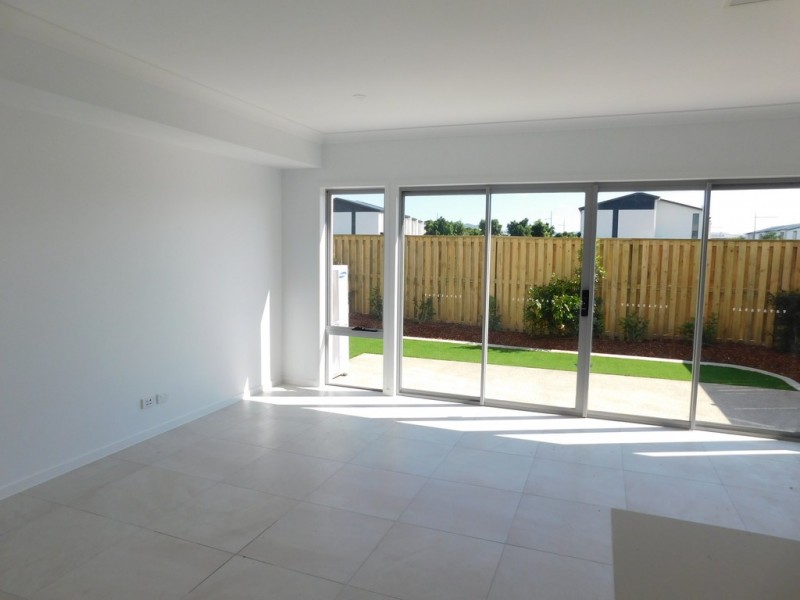 11/156 Marina Quays Boulevard, Hope Island QLD 4212