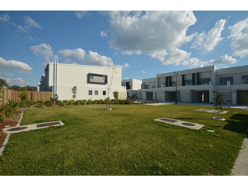 11/156 Marina Quays Boulevard, Hope Island QLD 4212