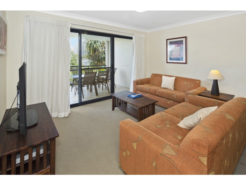 225/392 Marine Parade, Labrador QLD 4215