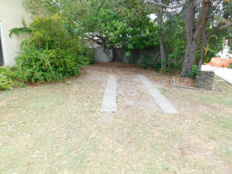 1/93 Pohlman Street, Southport QLD 4215