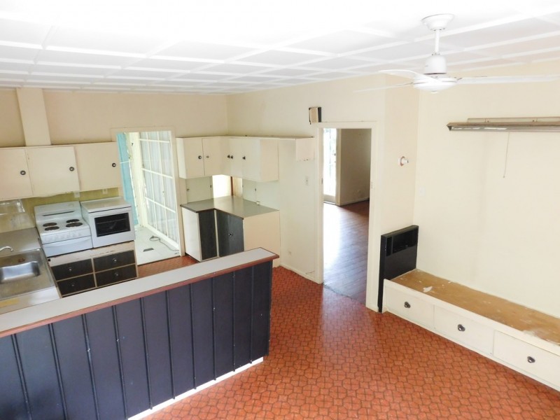 1/93 Pohlman Street, Southport QLD 4215