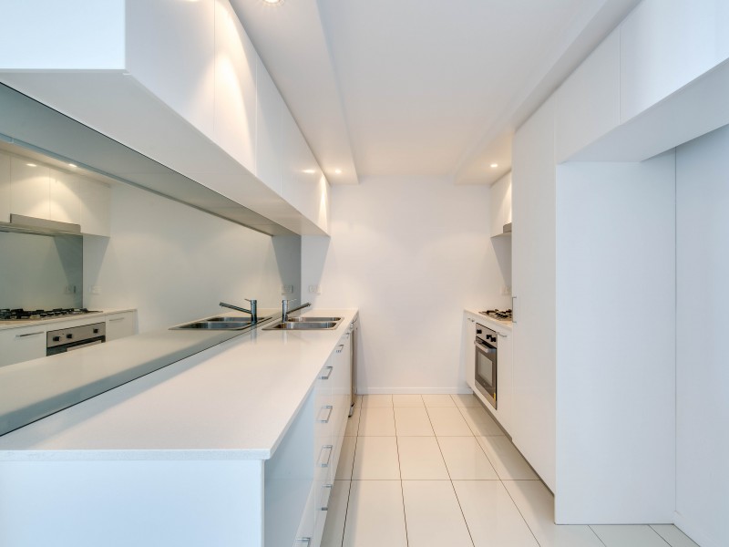 105/41 Harbour Town Drive, Biggera Waters QLD 4216