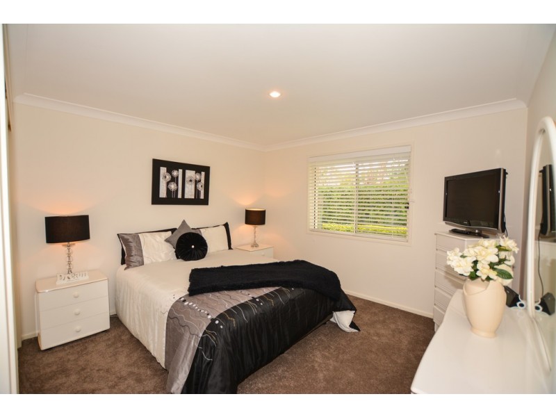 1028 Rosebank Way, Hope Island QLD 4212