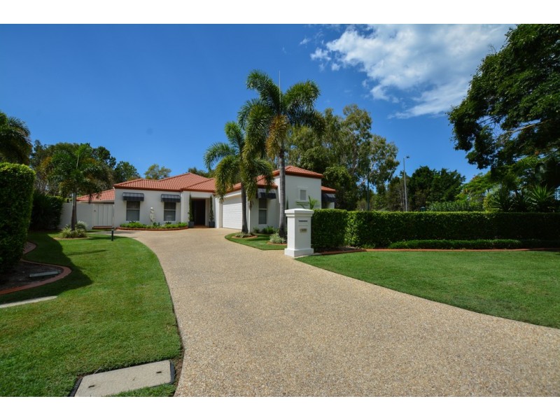 1028 Rosebank Way, Hope Island QLD 4212