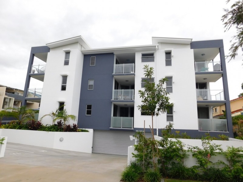 1/14-16 Proud Street, Labrador QLD 4215