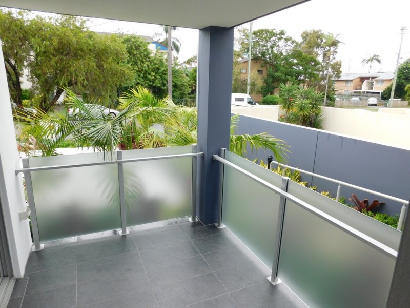 1/14-16 Proud Street, Labrador QLD 4215