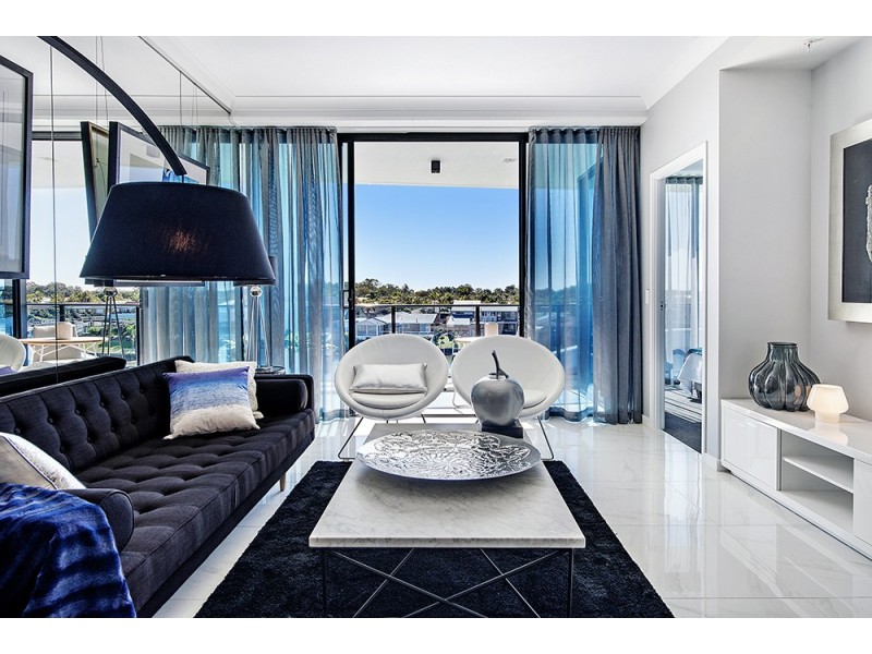 5 Harbour Side Court, Biggera Waters QLD 4216