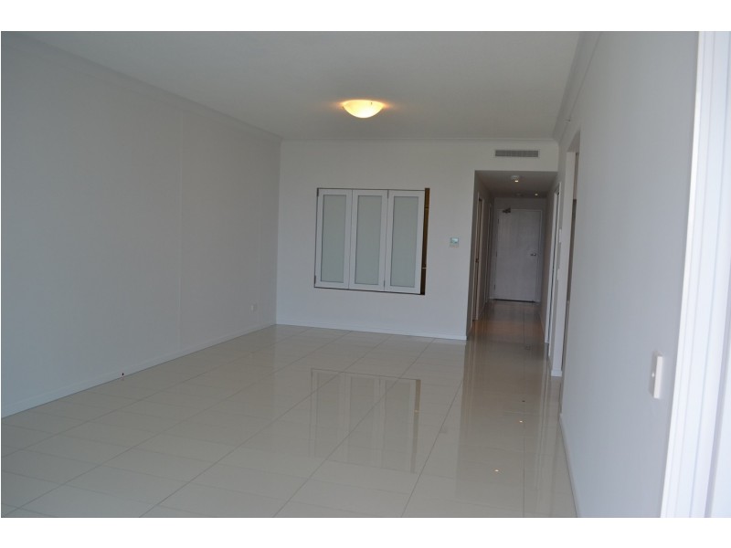 312/19 Imperial Parade, Labrador QLD 4215