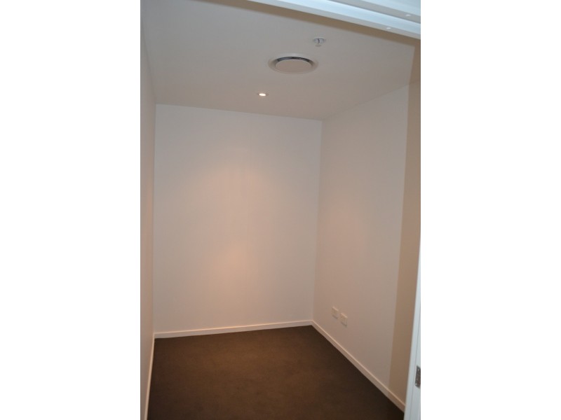 312/19 Imperial Parade, Labrador QLD 4215