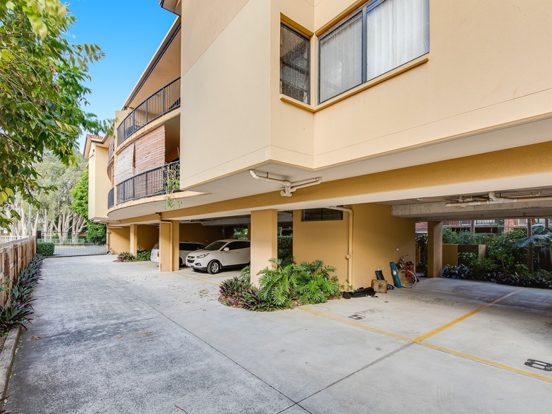 6/44 Brighton Street, Biggera Waters QLD 4216