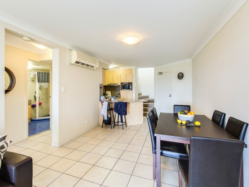 328/392 Marine Parade, Labrador QLD 4215