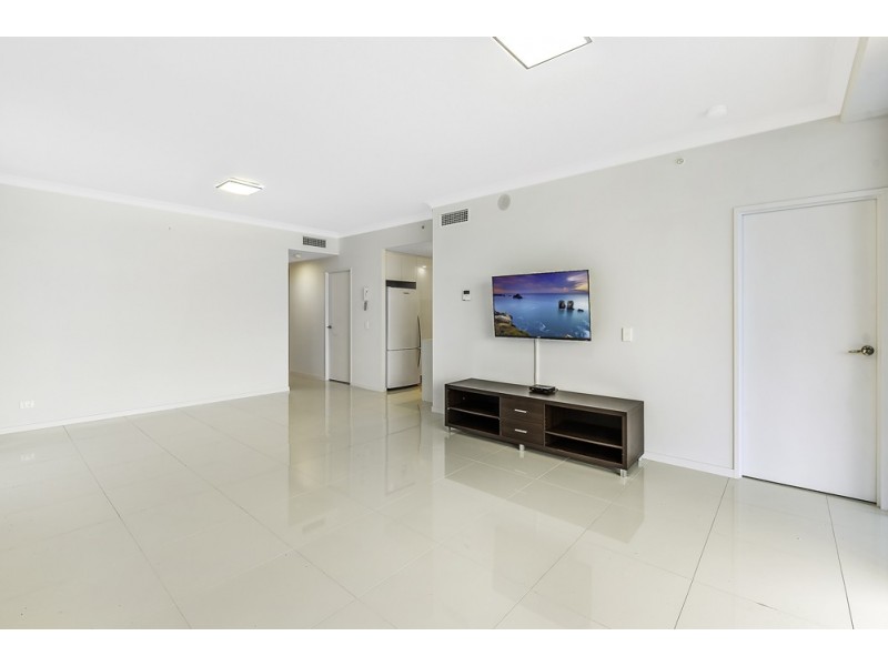 2410/5 Harbour Side Court, Biggera Waters QLD 4216