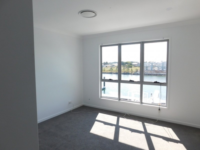 20/156 Marina Quays Boulevard, Hope Island QLD 4212