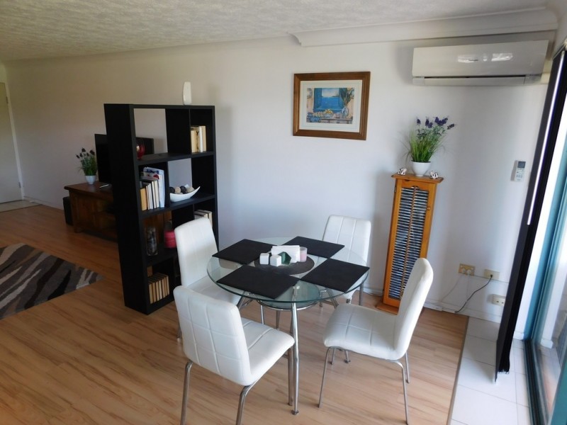 7/7-9 Robert Street, Labrador QLD 4215