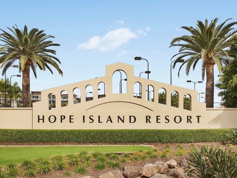 Hope Island QLD 4212