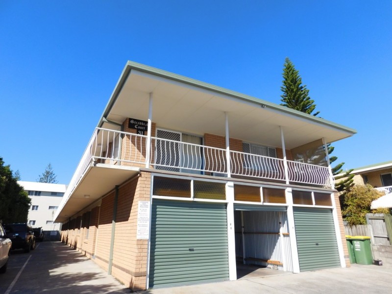 8/31 Frank Street, Labrador QLD 4215