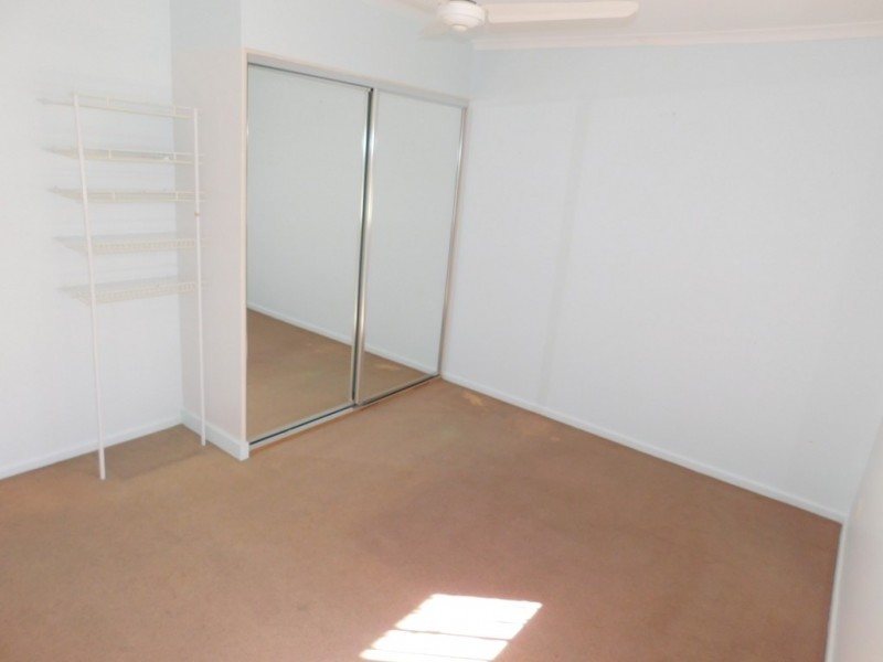 8/31 Frank Street, Labrador QLD 4215
