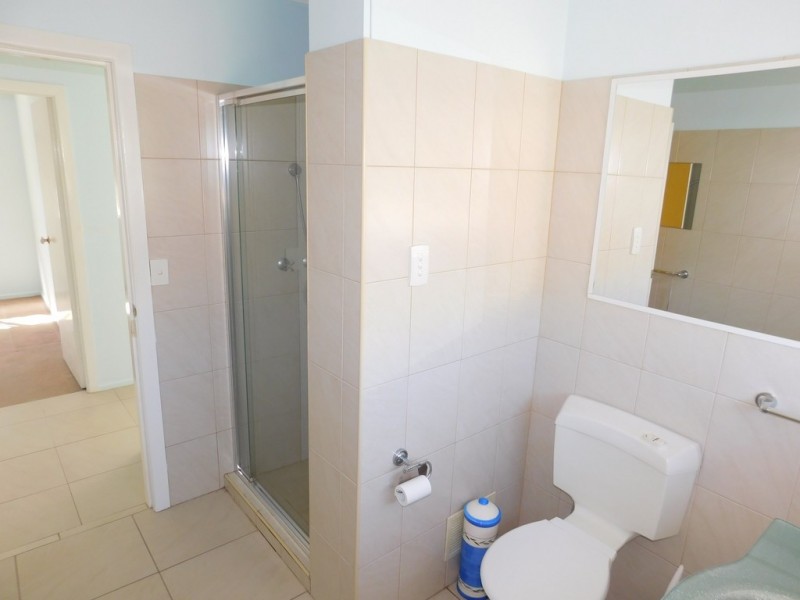 8/31 Frank Street, Labrador QLD 4215