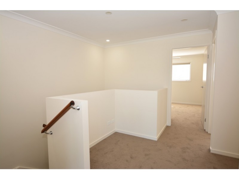 15/1 Waters Close, Hope Island QLD 4212