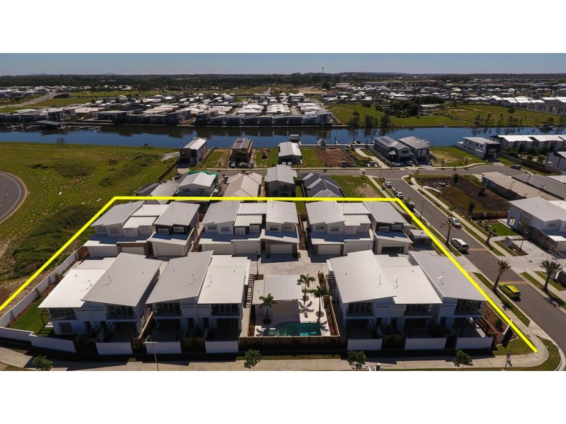 15/1 Waters Close, Hope Island QLD 4212