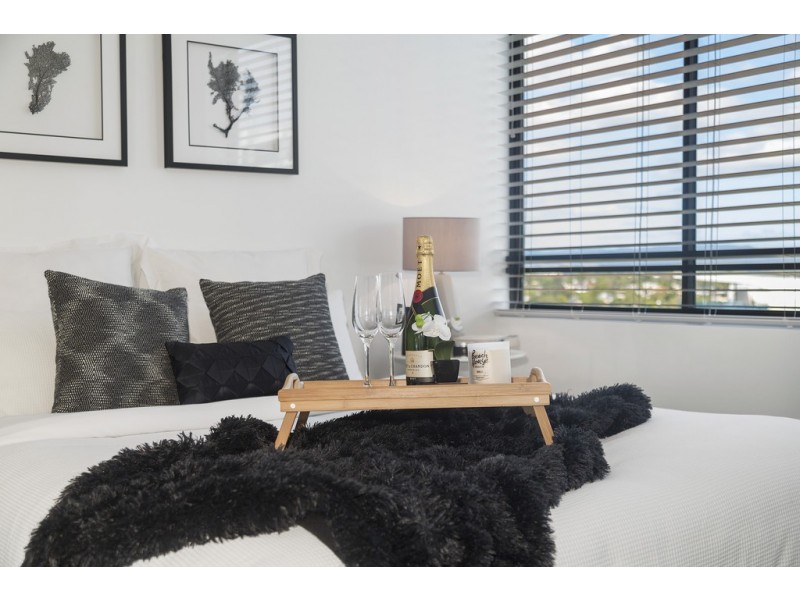 33/318 Marine Parade, Labrador QLD 4215