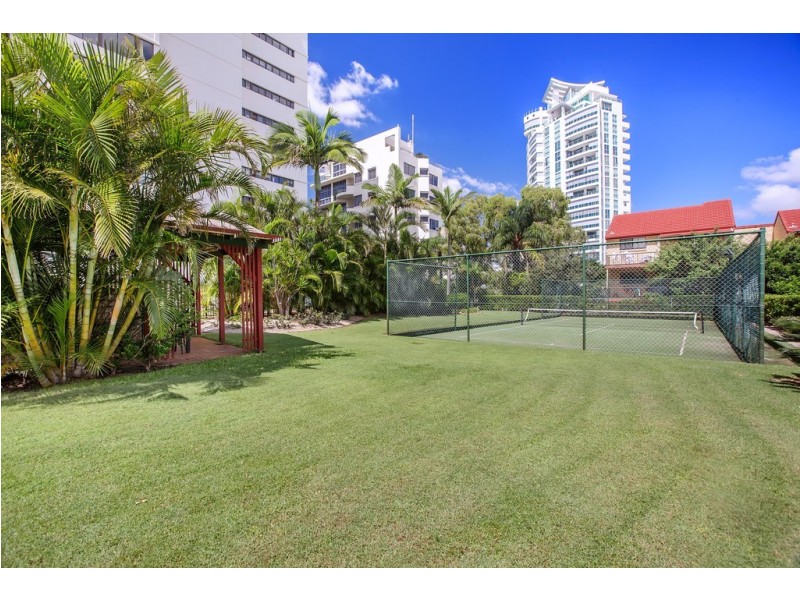 33/318 Marine Parade, Labrador QLD 4215